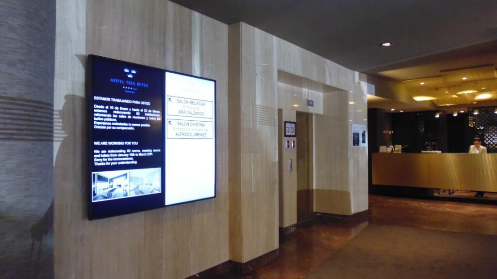 p1000648